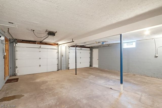 1170 Auburn Avenue, Barberton, OH 44203