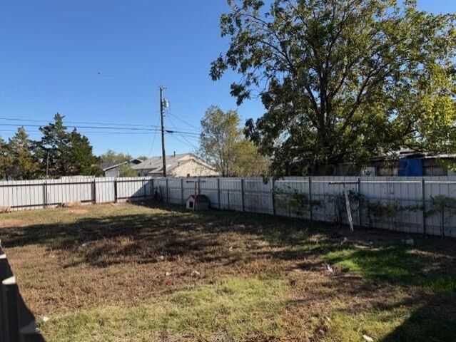 1102 N LAKE Street, Amarillo, TX 79107