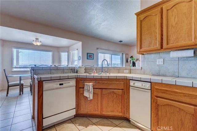 8605 Cantel Court, Oak Hills, CA 92344