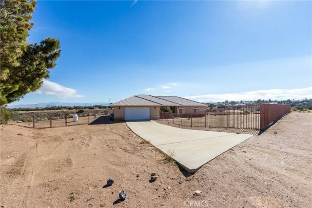 8605 Cantel Court, Oak Hills, CA 92344