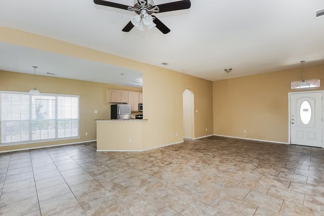 7504 Quail Springs Drive, Arlington, TX 76002