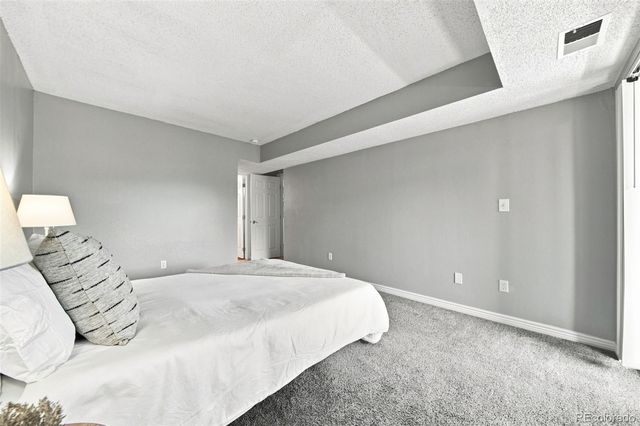 12093 W Cross Drive 204, Littleton, CO 80127