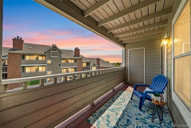 12093 W Cross Drive 204, Littleton, CO 80127