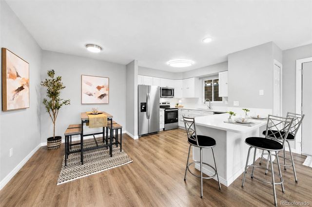 12093 W Cross Drive 204, Littleton, CO 80127