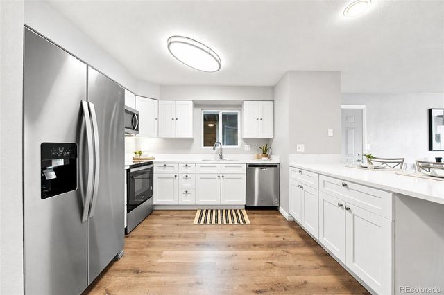 12093 W Cross Drive 204, Littleton, CO 80127