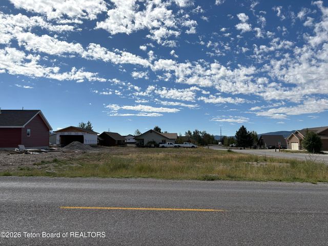 25 CEDAR CREEK Road, Thayne, WY 83127 property photo