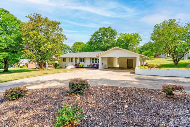 809 Forest Hills Drive, Shelby, NC 28150
