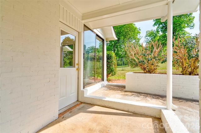 809 Forest Hills Drive, Shelby, NC 28150