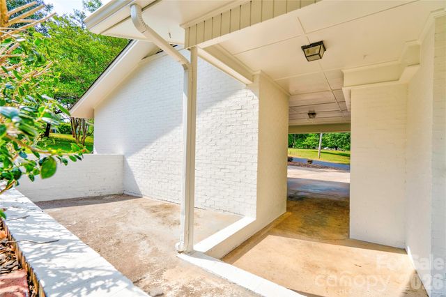 809 Forest Hills Drive, Shelby, NC 28150