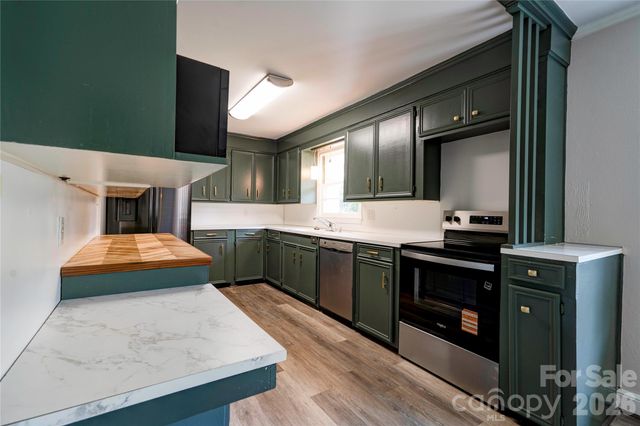 809 Forest Hills Drive, Shelby, NC 28150