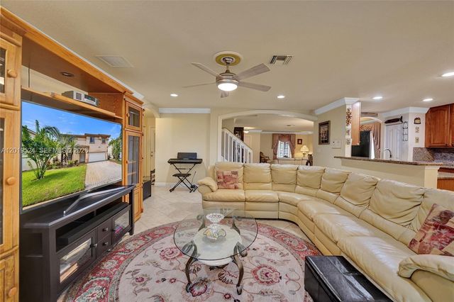 12818 SW 47th St, Miramar, FL 33027