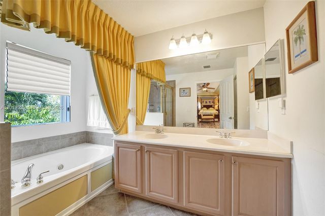 12818 SW 47th St, Miramar, FL 33027