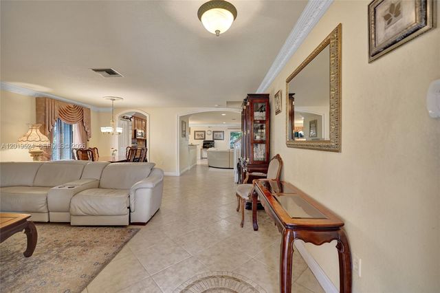 12818 SW 47th St, Miramar, FL 33027