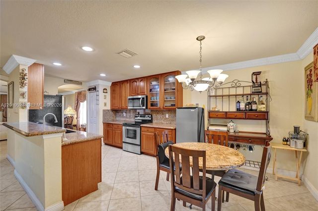 12818 SW 47th St, Miramar, FL 33027
