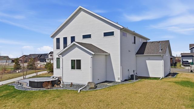 7898 Northern Lights Avenue, Horace, ND 58047