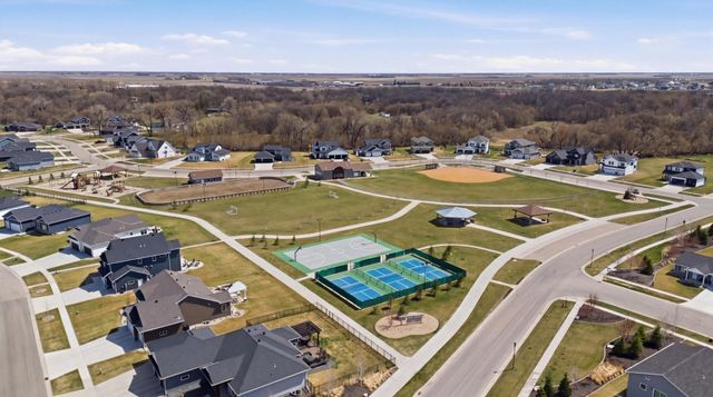 7898 Northern Lights Avenue, Horace, ND 58047