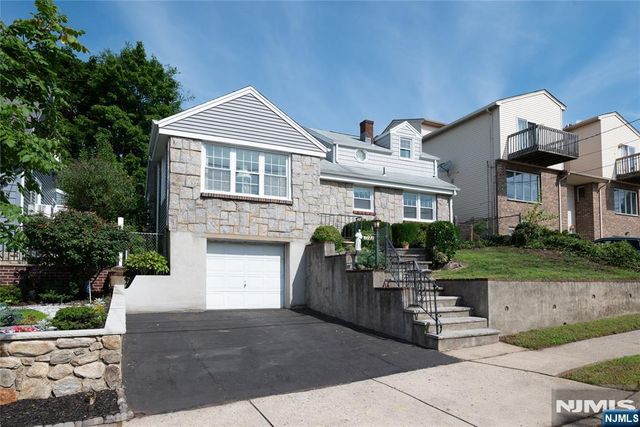 722 7th Street, Carlstadt, NJ 07072