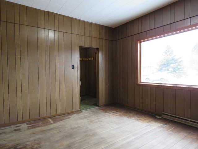 410 Weeks Ave, Superior, WI 54880