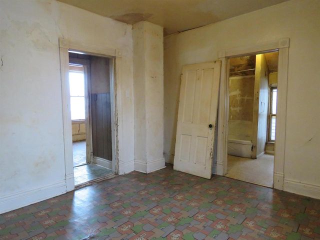 410 Weeks Ave, Superior, WI 54880