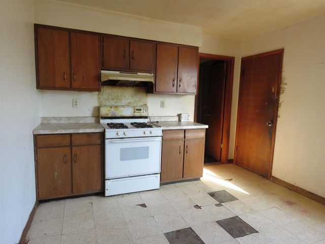 410 Weeks Ave, Superior, WI 54880