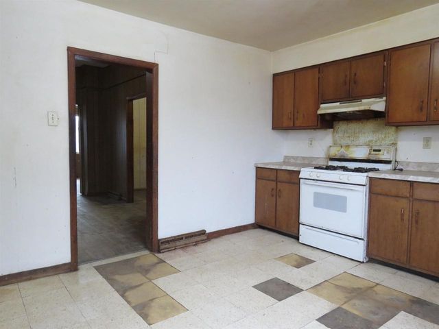 410 Weeks Ave, Superior, WI 54880