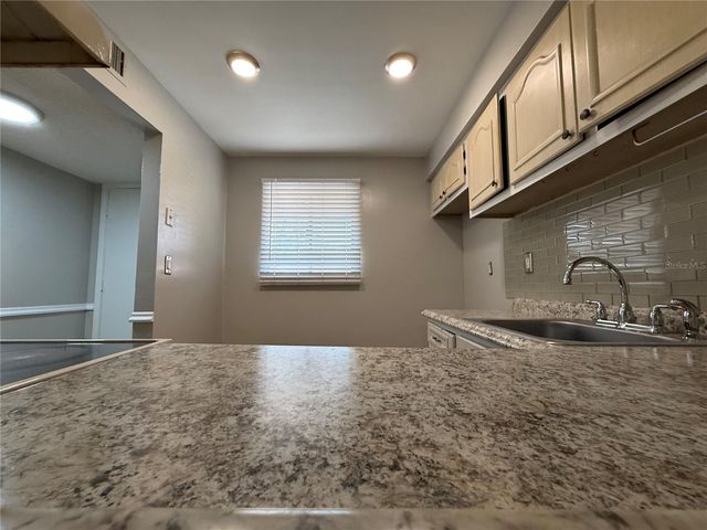 2800 N POWERS DRIVE 9, Orlando, FL 32818