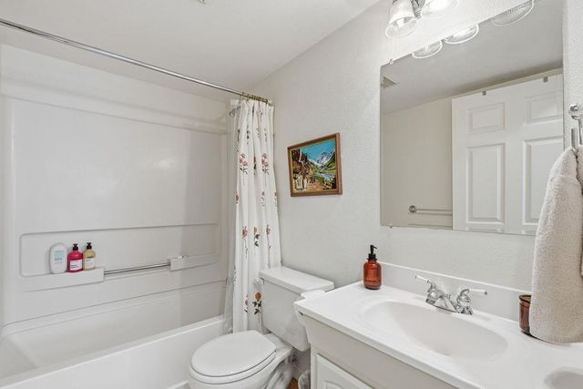 451 W 21st Ave, Spokane, WA 99203