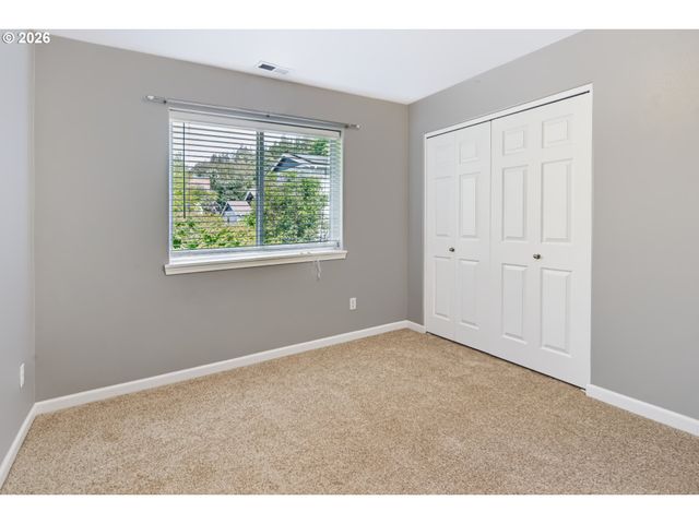 16159 FRONT Ave, Oregon City, OR 97045