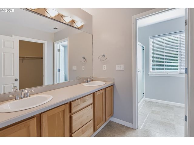 16159 FRONT Ave, Oregon City, OR 97045