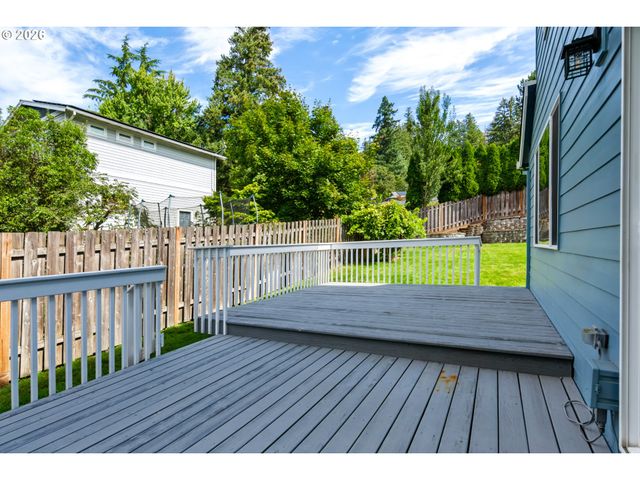 16159 FRONT Ave, Oregon City, OR 97045