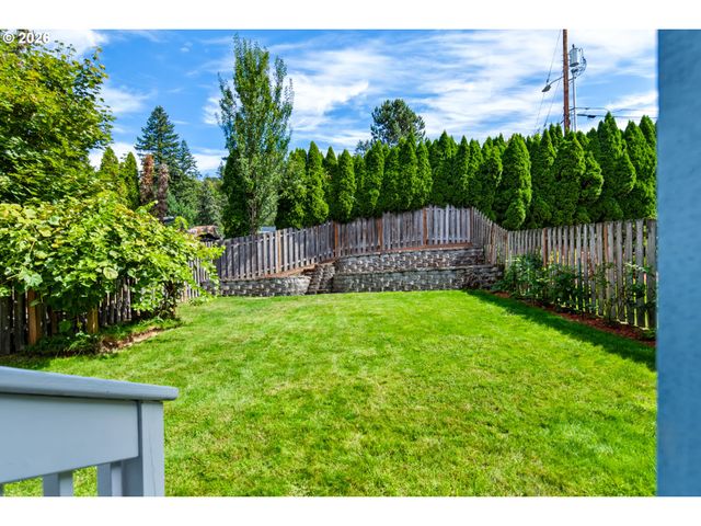 16159 FRONT Ave, Oregon City, OR 97045