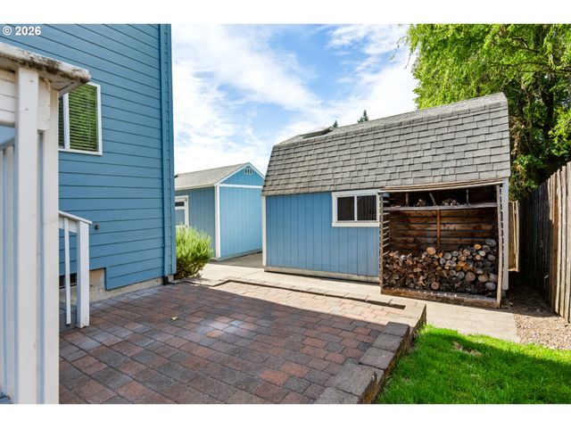 16159 FRONT Ave, Oregon City, OR 97045