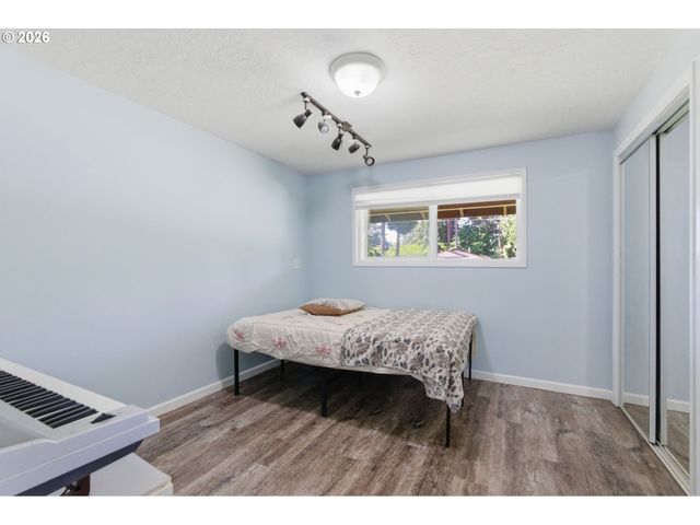 110 Ne 157TH Ave, Portland, OR 97230