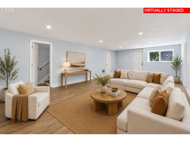 110 Ne 157TH Ave, Portland, OR 97230
