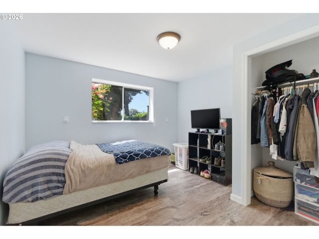 110 Ne 157TH Ave, Portland, OR 97230