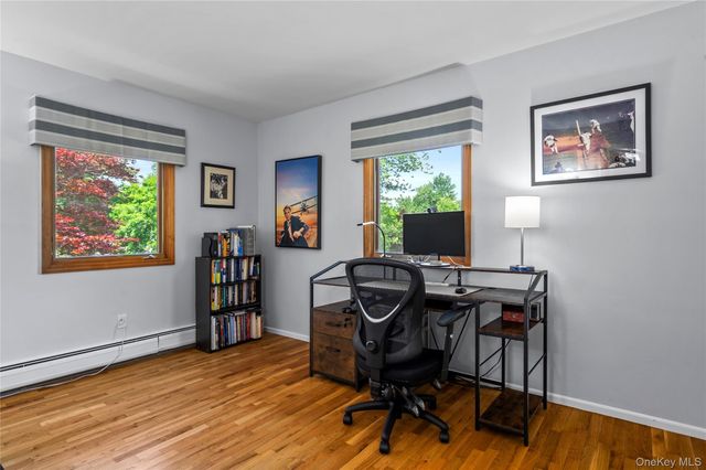 6 Barry Court, Valley Cottage, NY 10989