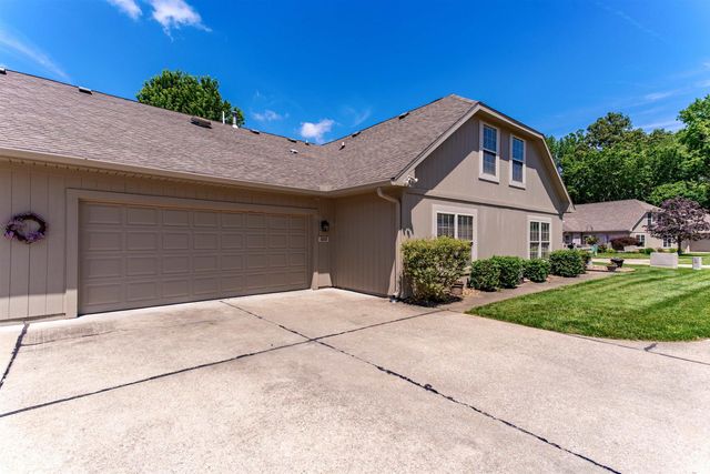 8005 River Park Way, Evansville, IN 47715