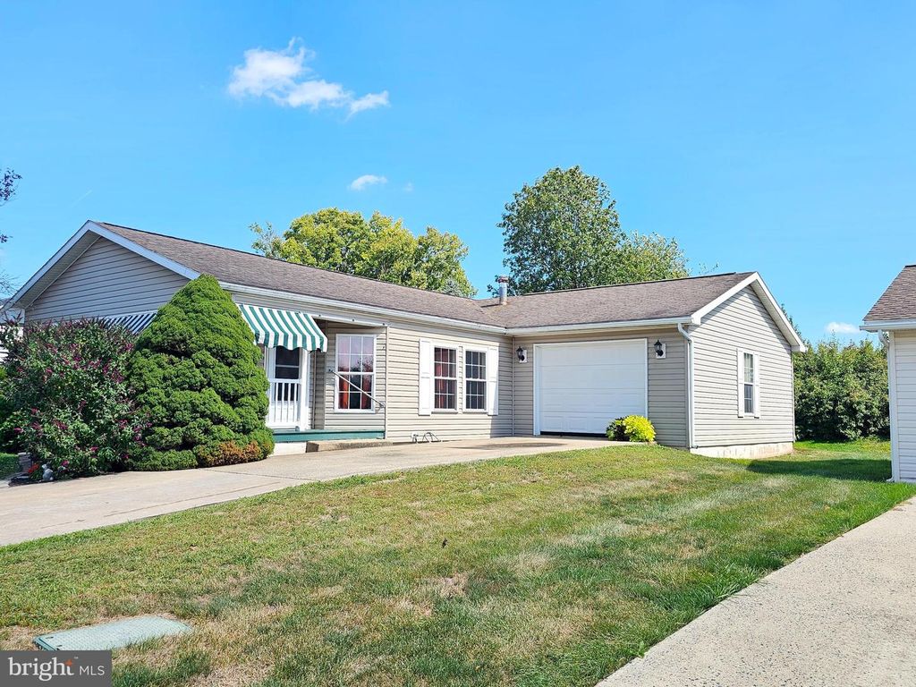 1050 SCENIC VIEW DR, Schwenksville, PA 19473