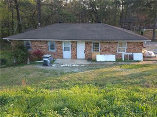 6714 Mableton Parkway SE, Mableton, GA 30126