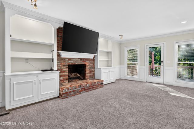 14610 Woodstream Pl, Louisville, KY 40245
