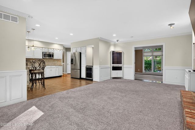 14610 Woodstream Pl, Louisville, KY 40245
