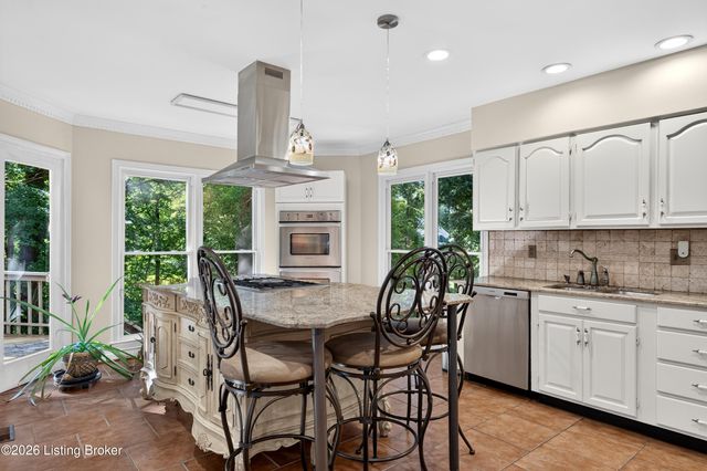 14610 Woodstream Pl, Louisville, KY 40245
