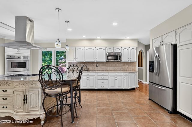 14610 Woodstream Pl, Louisville, KY 40245