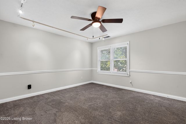 14610 Woodstream Pl, Louisville, KY 40245