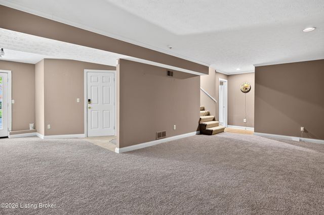 14610 Woodstream Pl, Louisville, KY 40245