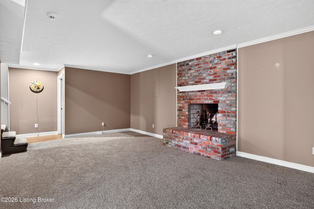 14610 Woodstream Pl, Louisville, KY 40245