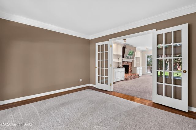 14610 Woodstream Pl, Louisville, KY 40245