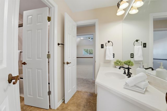 718 Morningside Drive, Mansfield, TX 76063