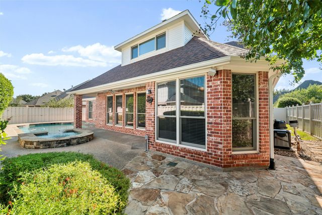 718 Morningside Drive, Mansfield, TX 76063