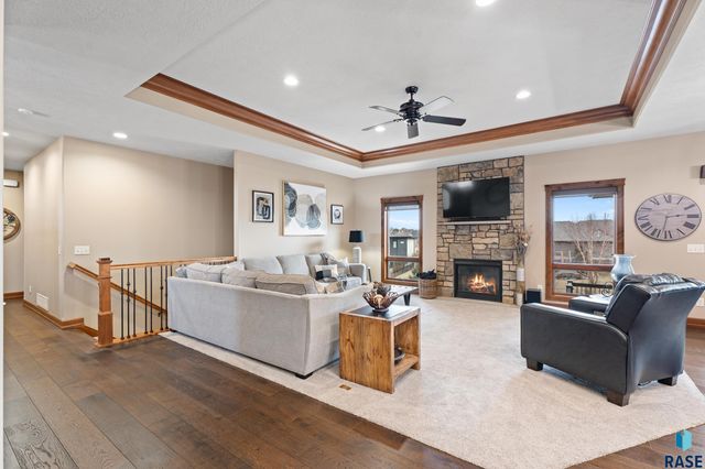 6300 S Hemingstone Trl Trail, Sioux Falls, SD 57108